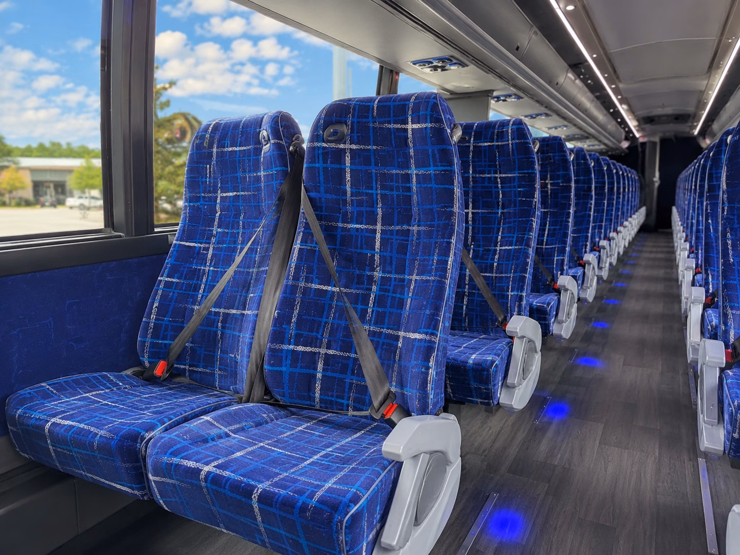 brooklyn park employee charter bus rentals in brooklyn park