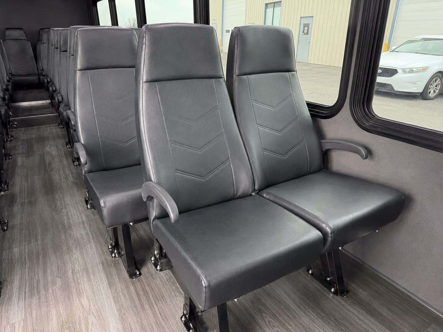 brooklyn park winery shuttle bus rentals in brooklyn park