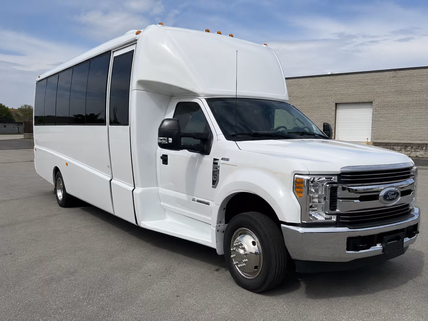 burnsville corporate event charter bus rentals in burnsville