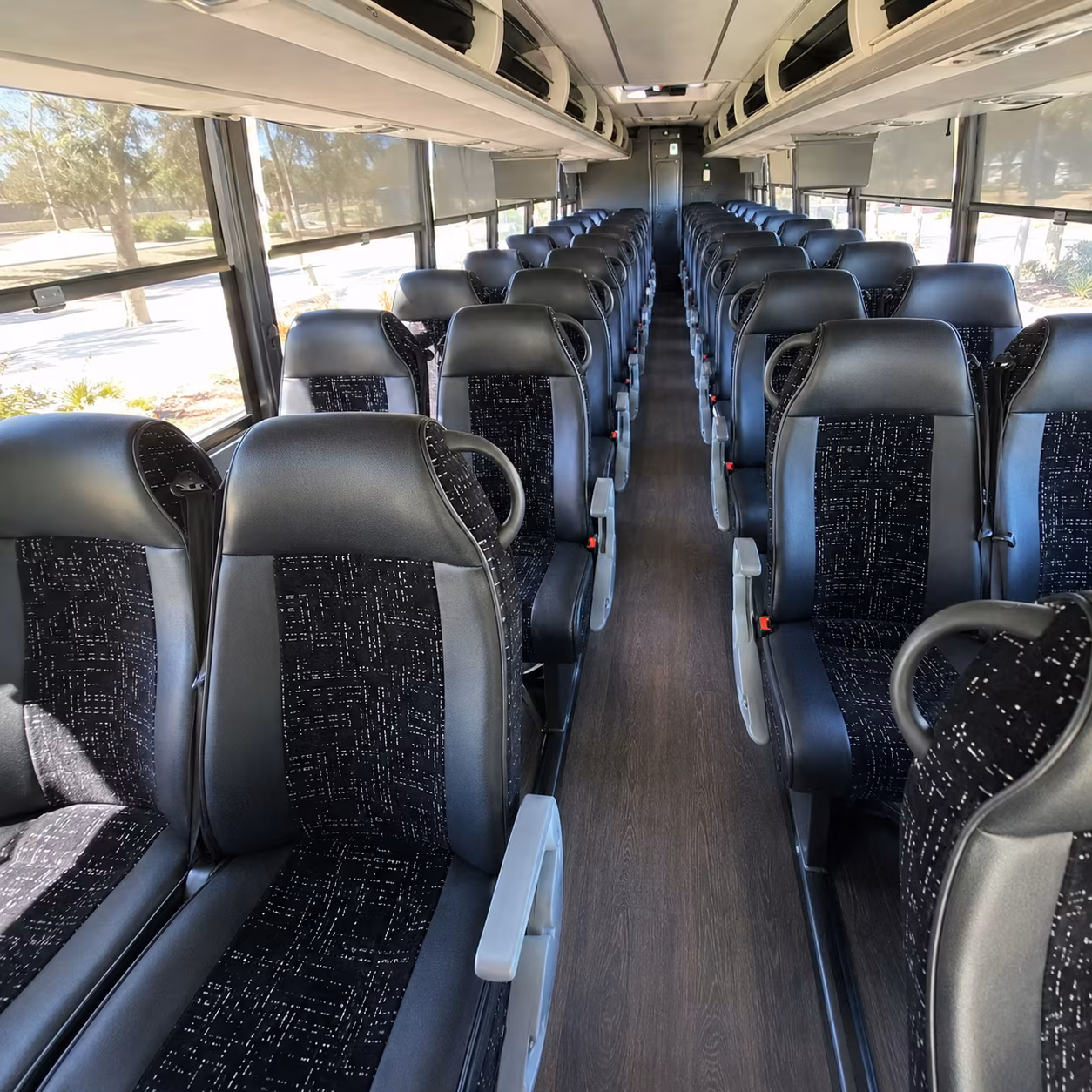 get online pricing for msp airport shuttles and corporate transportation from woodbury