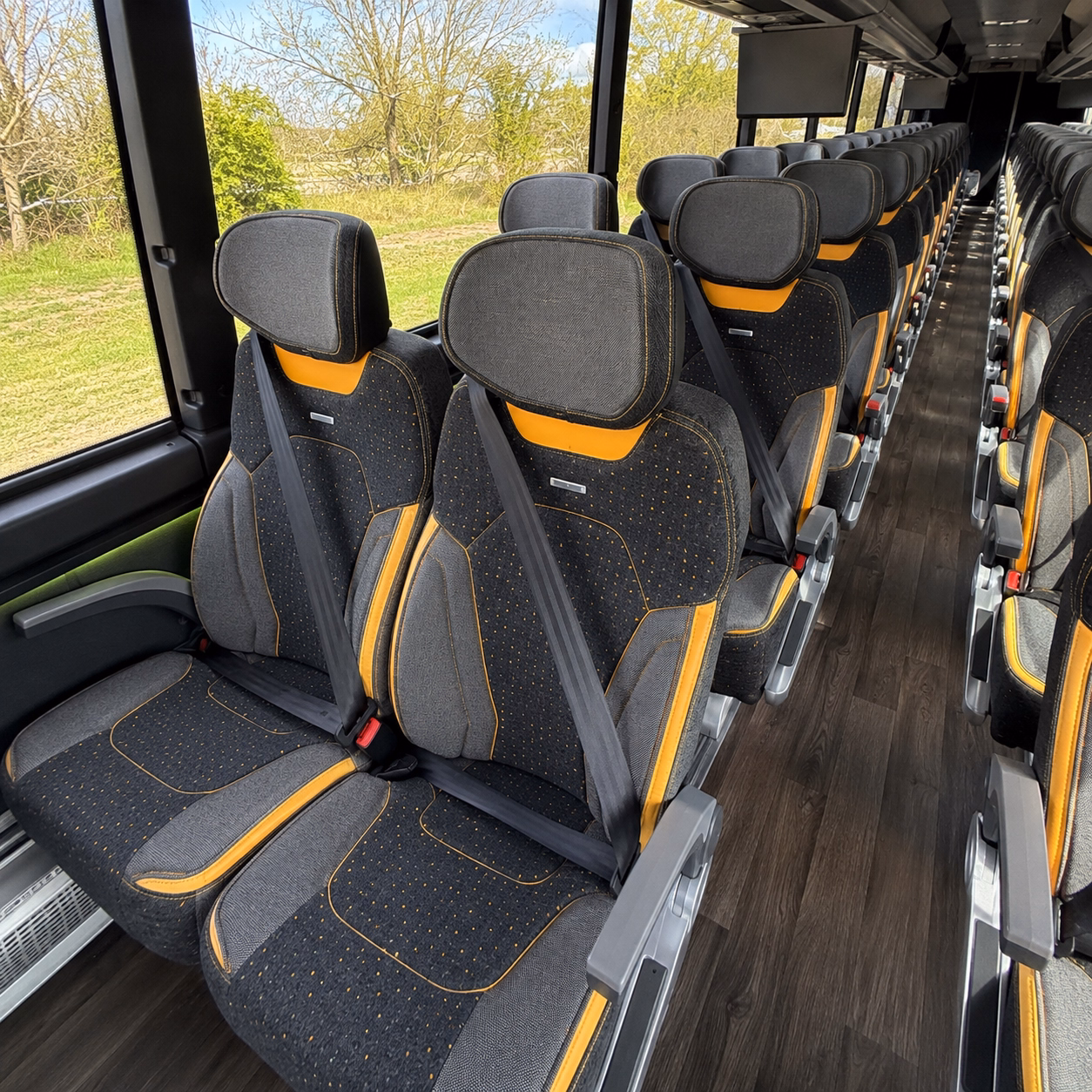 how distance and duration affect charter bus rates in woodbury minnesota