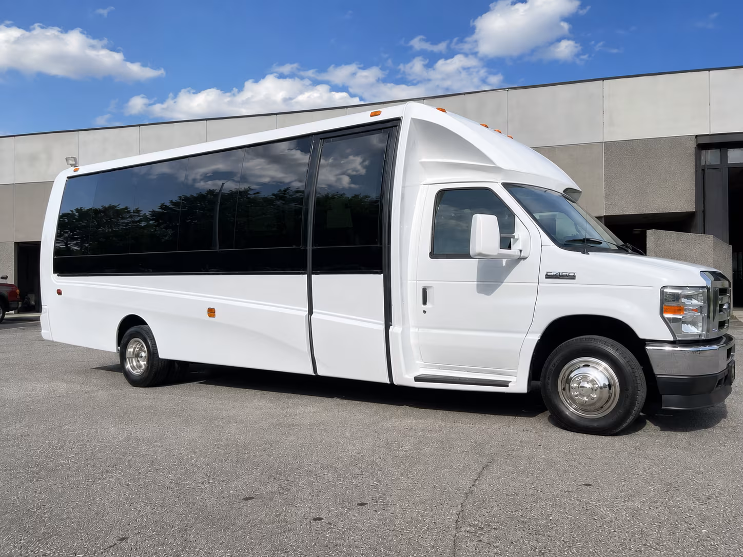 how starting location and deadhead affect charter bus rates in woodbury minnesota