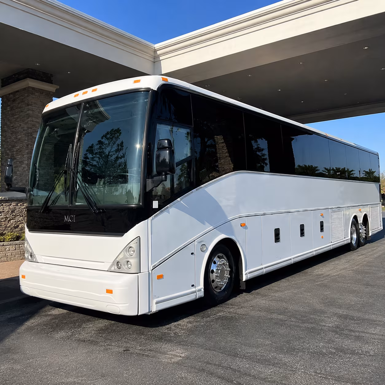st paul make your long distance trip easier with a st paul charter bus
