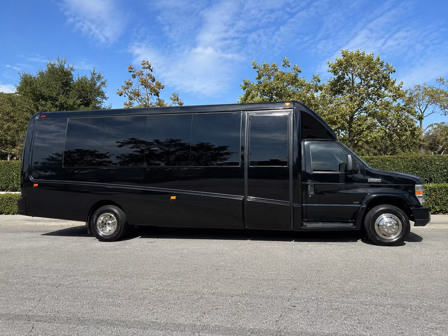 view instant online quotes for woodbury wedding transportation in under 30 seconds