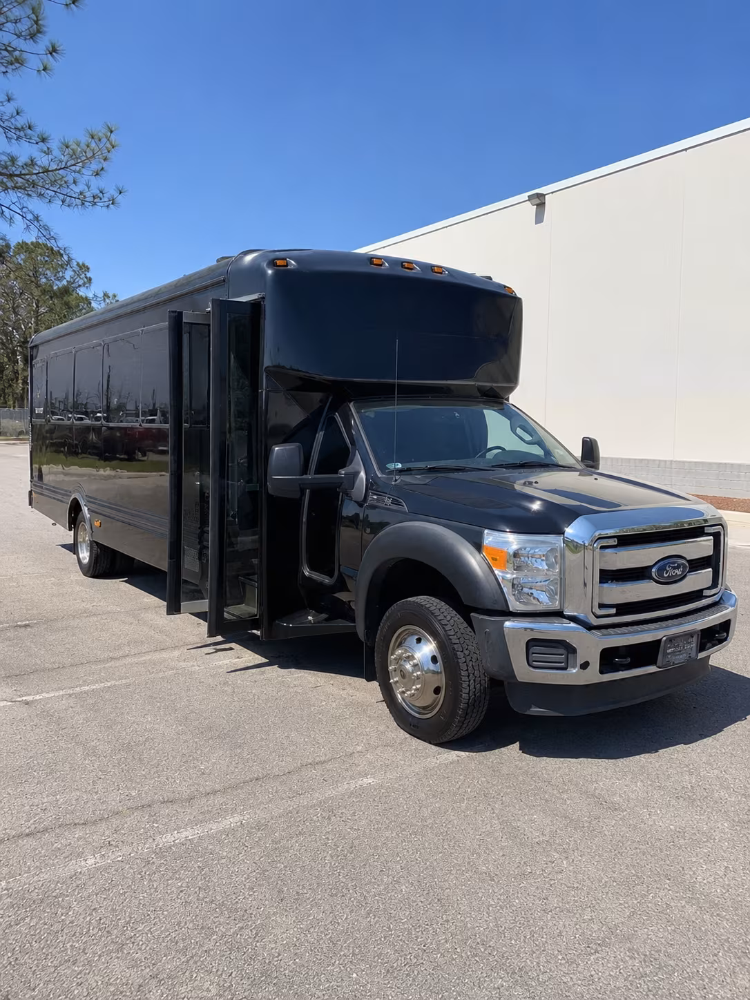 woodbury wedding party bus rental