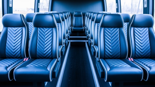 18 passenger minibus rental